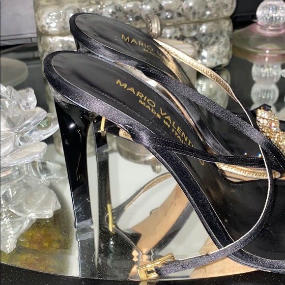 Valentino Authentic /SOLD - Picture 2 of 5